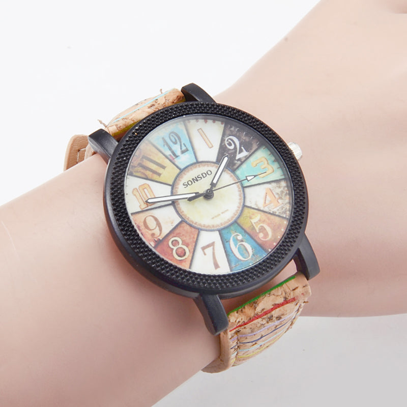 Vintage Leather-Strap Quartz Watch – Women's