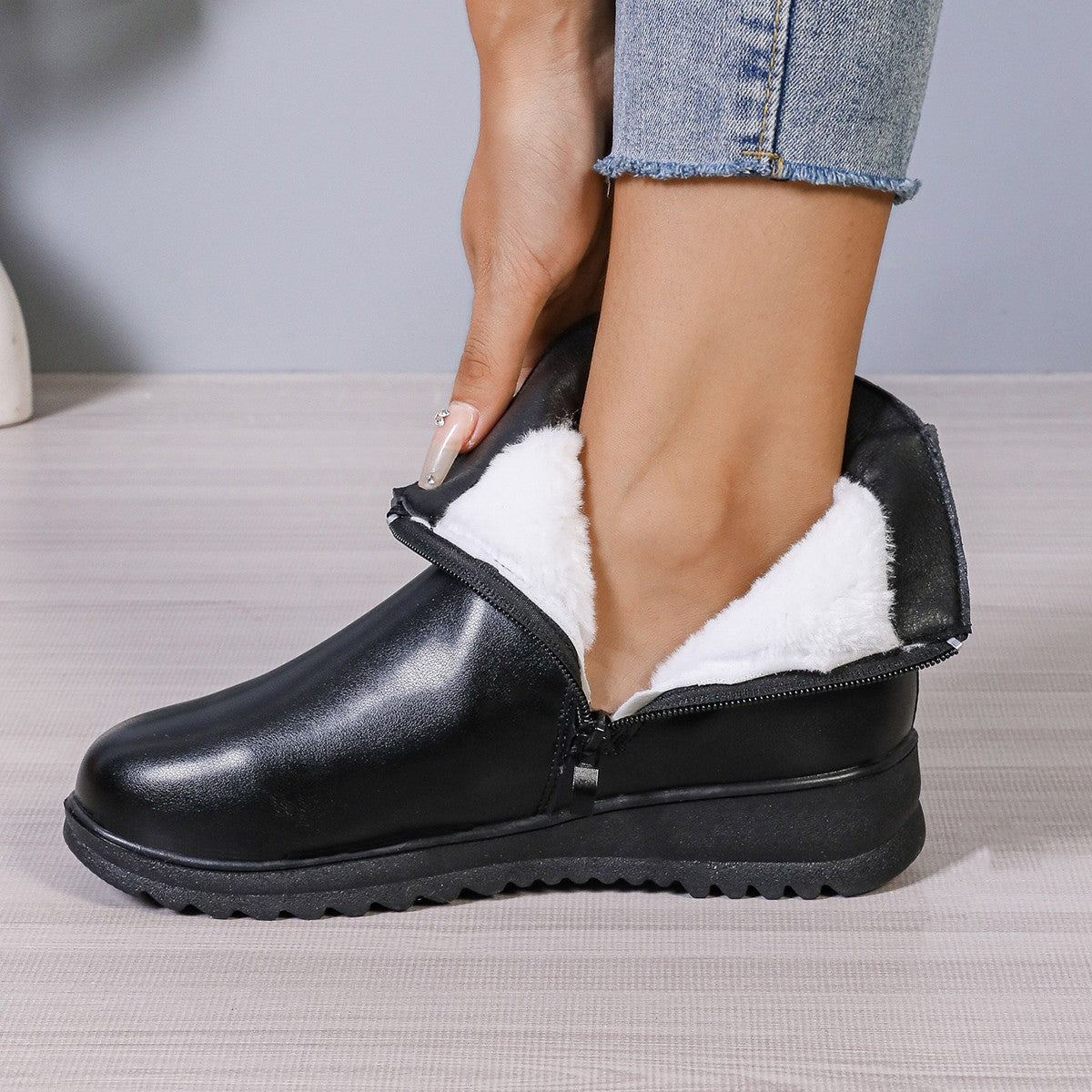 Fleece-Lined Side-Zip Ankle Boots – Women's