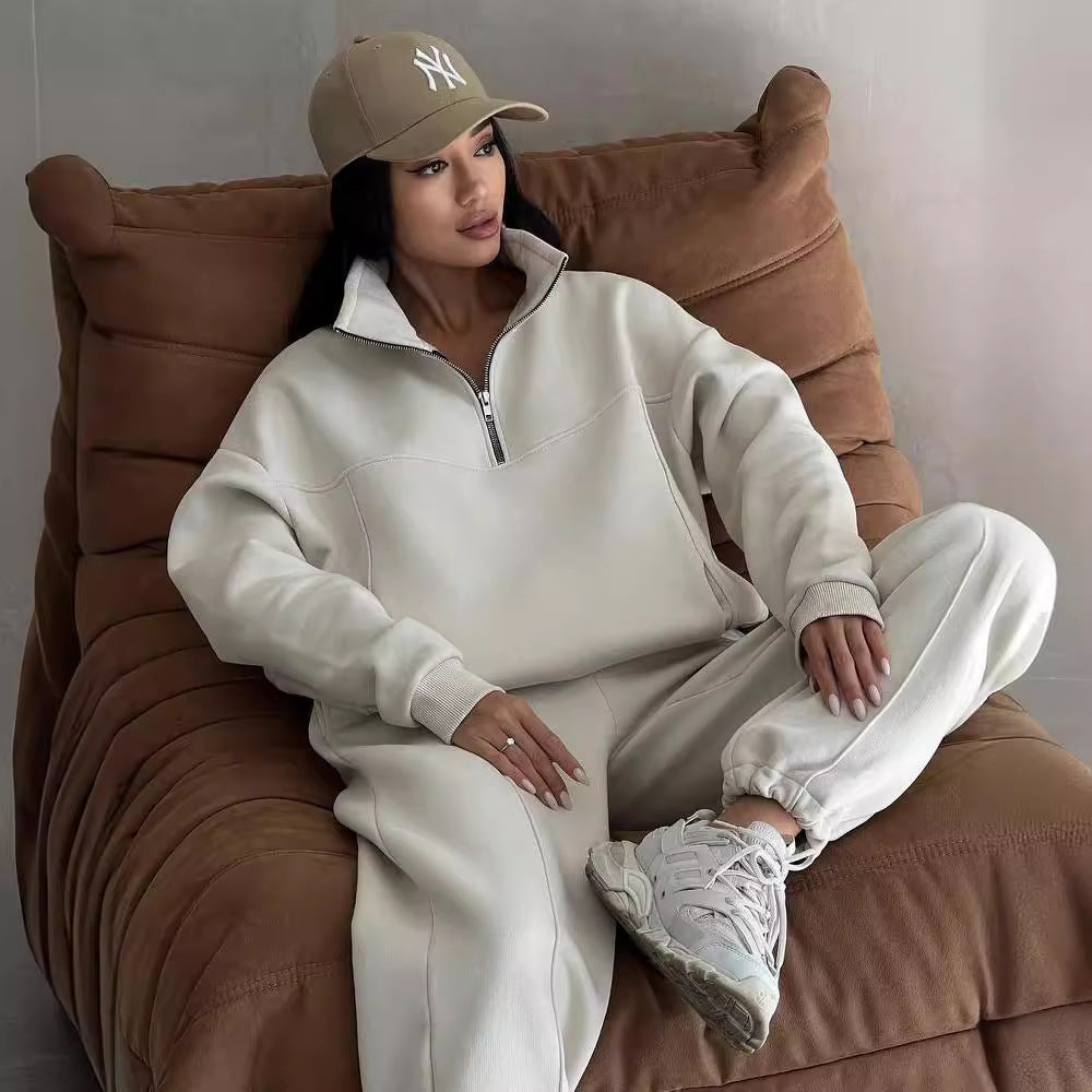 Zip-Up Jacket & Jogger Tracksuit – Women's 2-Piece