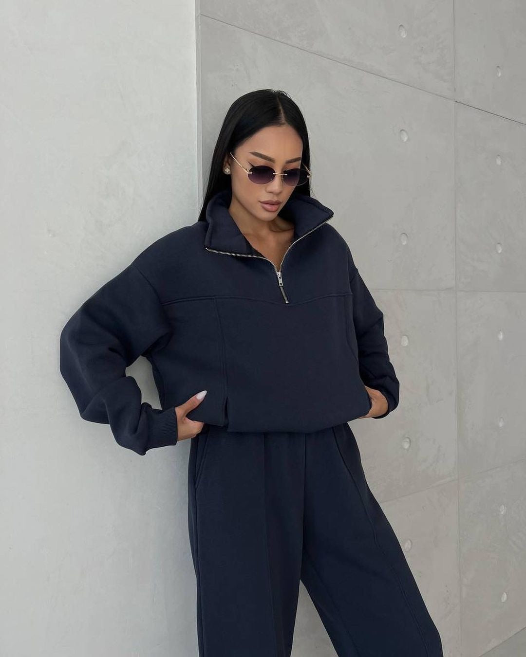 Zip-Up Jacket & Jogger Tracksuit – Women's 2-Piece