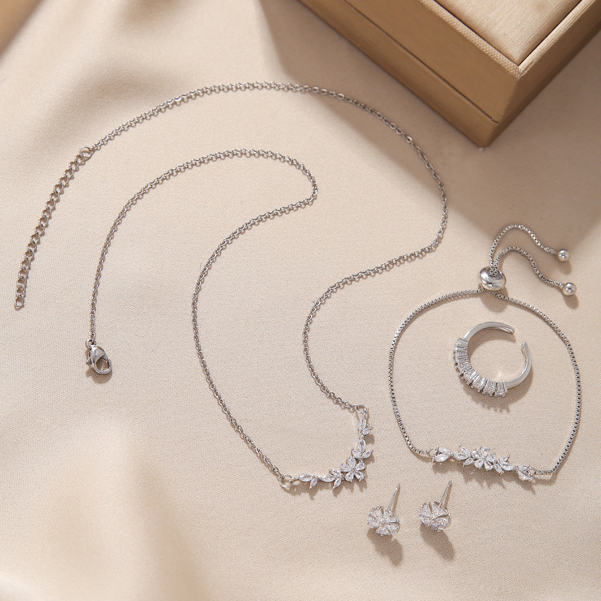 Zircon Flower 5-Piece Jewelry Set – Silver-Tone